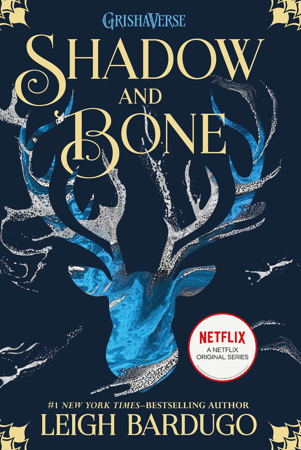 Shadow and Bone by Leigh Bardugo (Shadow and Bone #1)